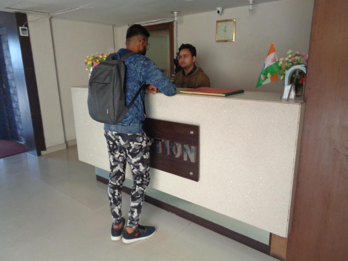 Orbit Hotel - Bagdogra ภายนอก รูปภาพ