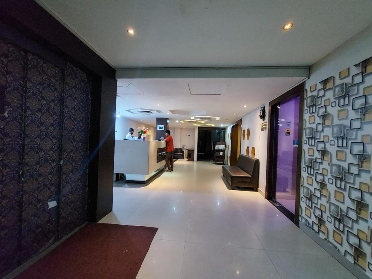 Orbit Hotel - Bagdogra ภายนอก รูปภาพ