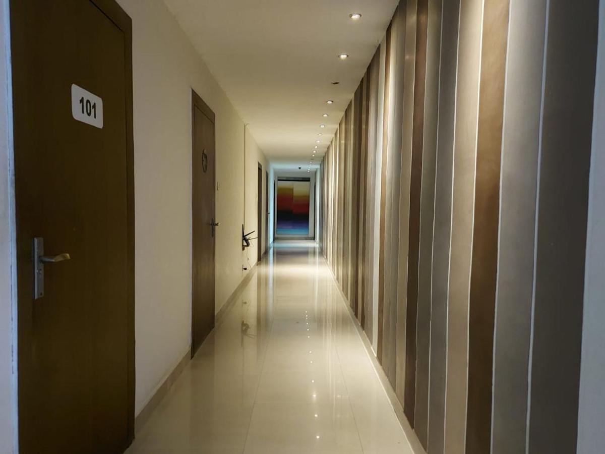 Orbit Hotel - Bagdogra ภายนอก รูปภาพ