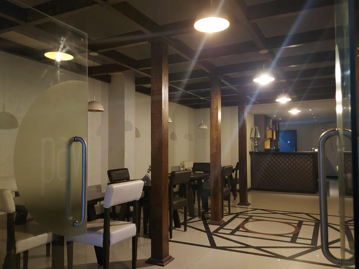 Orbit Hotel - Bagdogra ภายนอก รูปภาพ