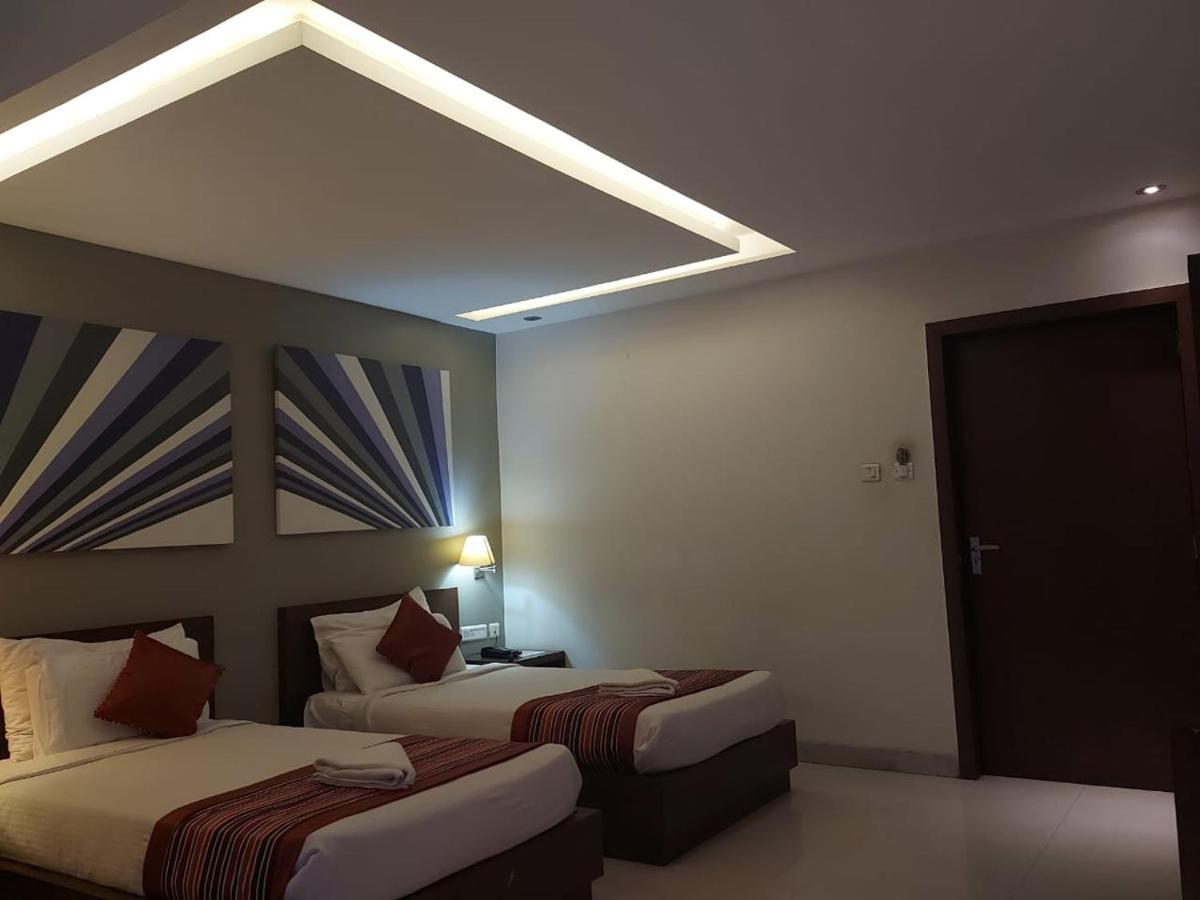 Orbit Hotel - Bagdogra ภายนอก รูปภาพ