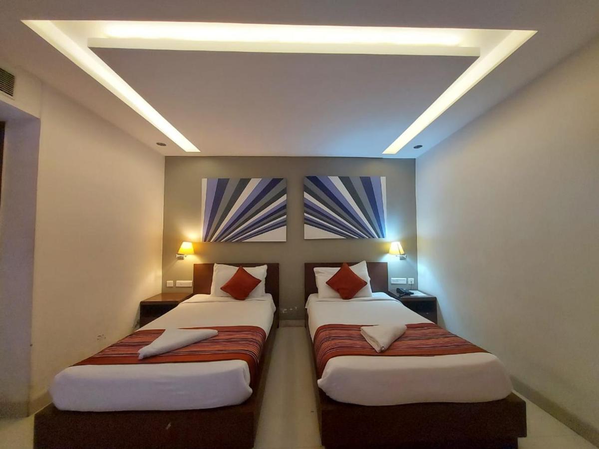 Orbit Hotel - Bagdogra ภายนอก รูปภาพ